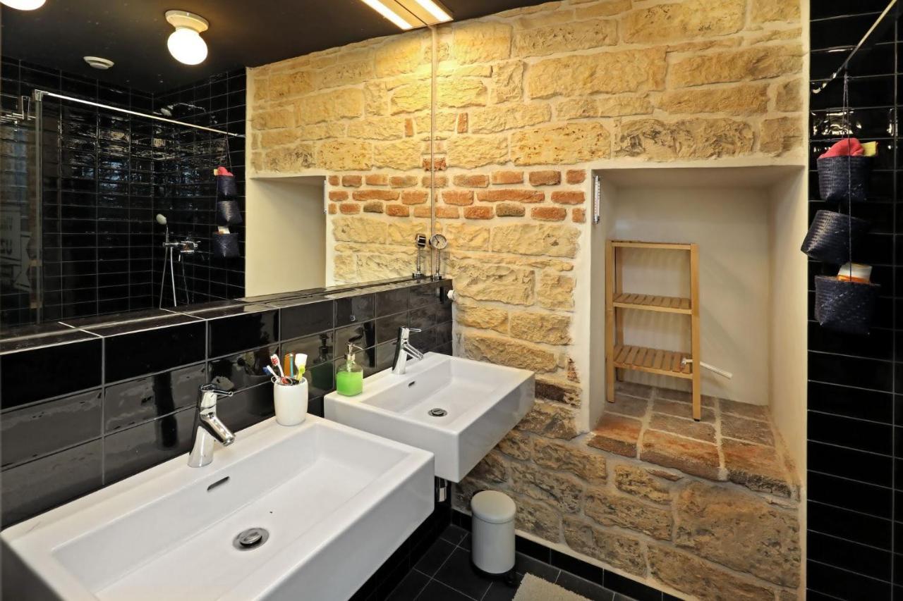 American Loft In The Heart Of Praag Buitenkant foto