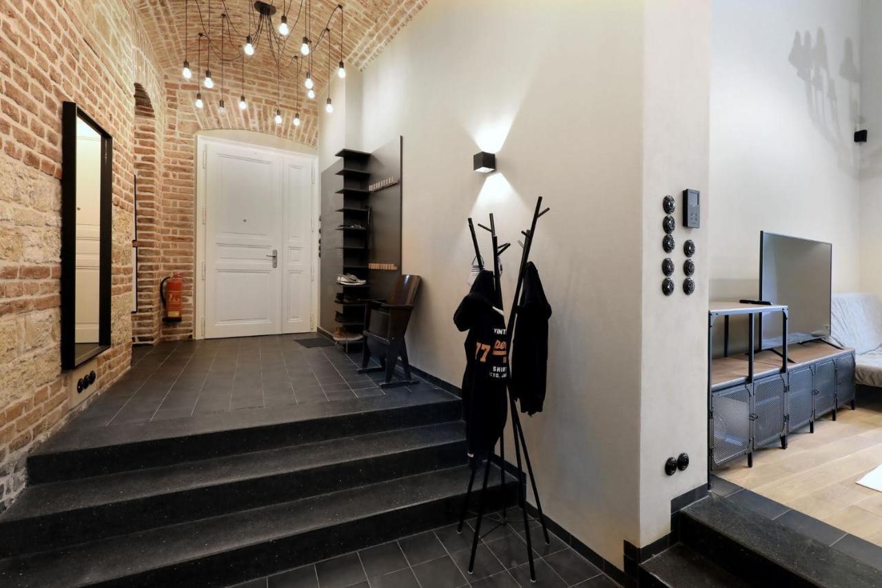 American Loft In The Heart Of Praag Buitenkant foto