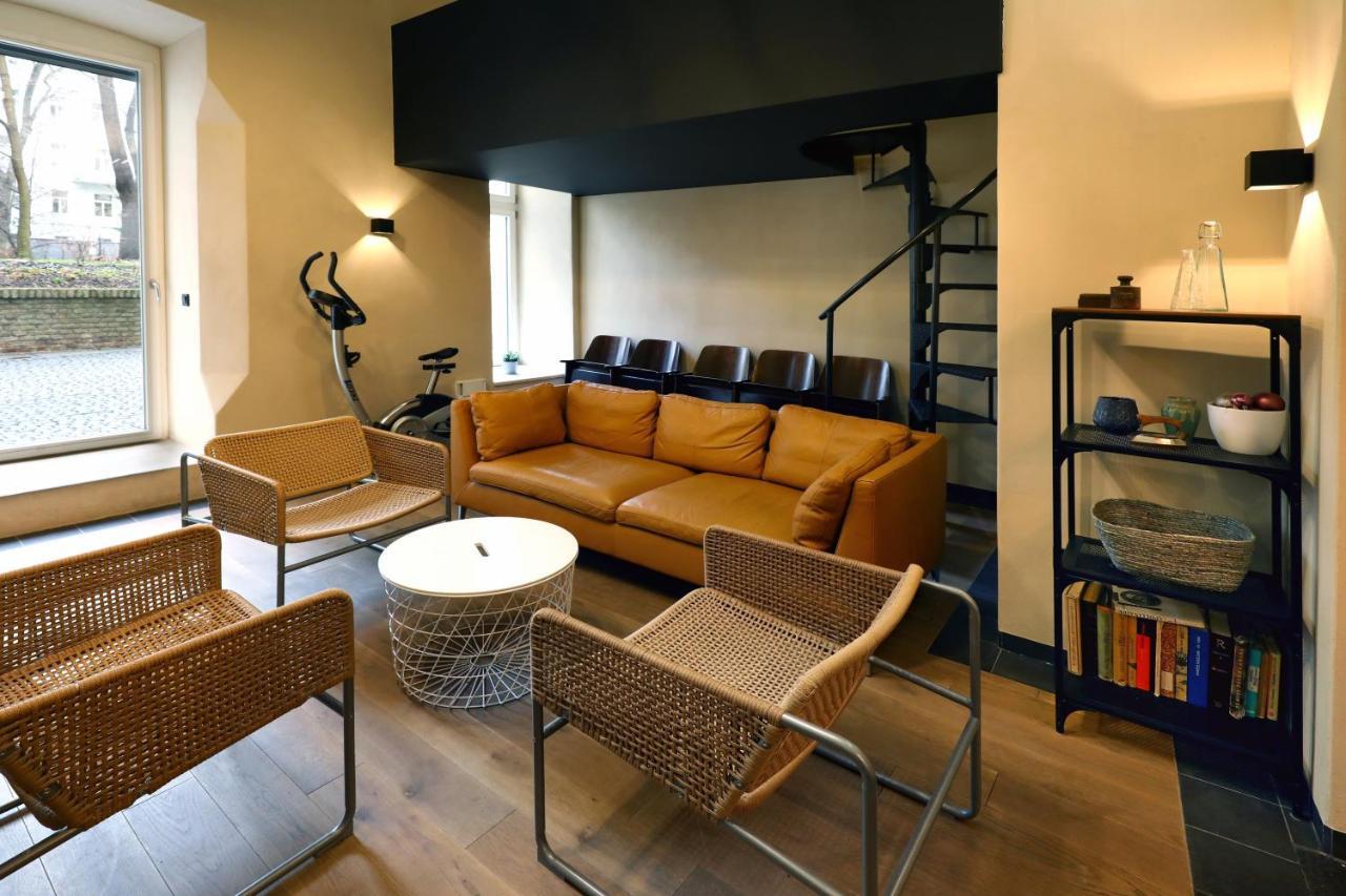 American Loft In The Heart Of Praag Buitenkant foto